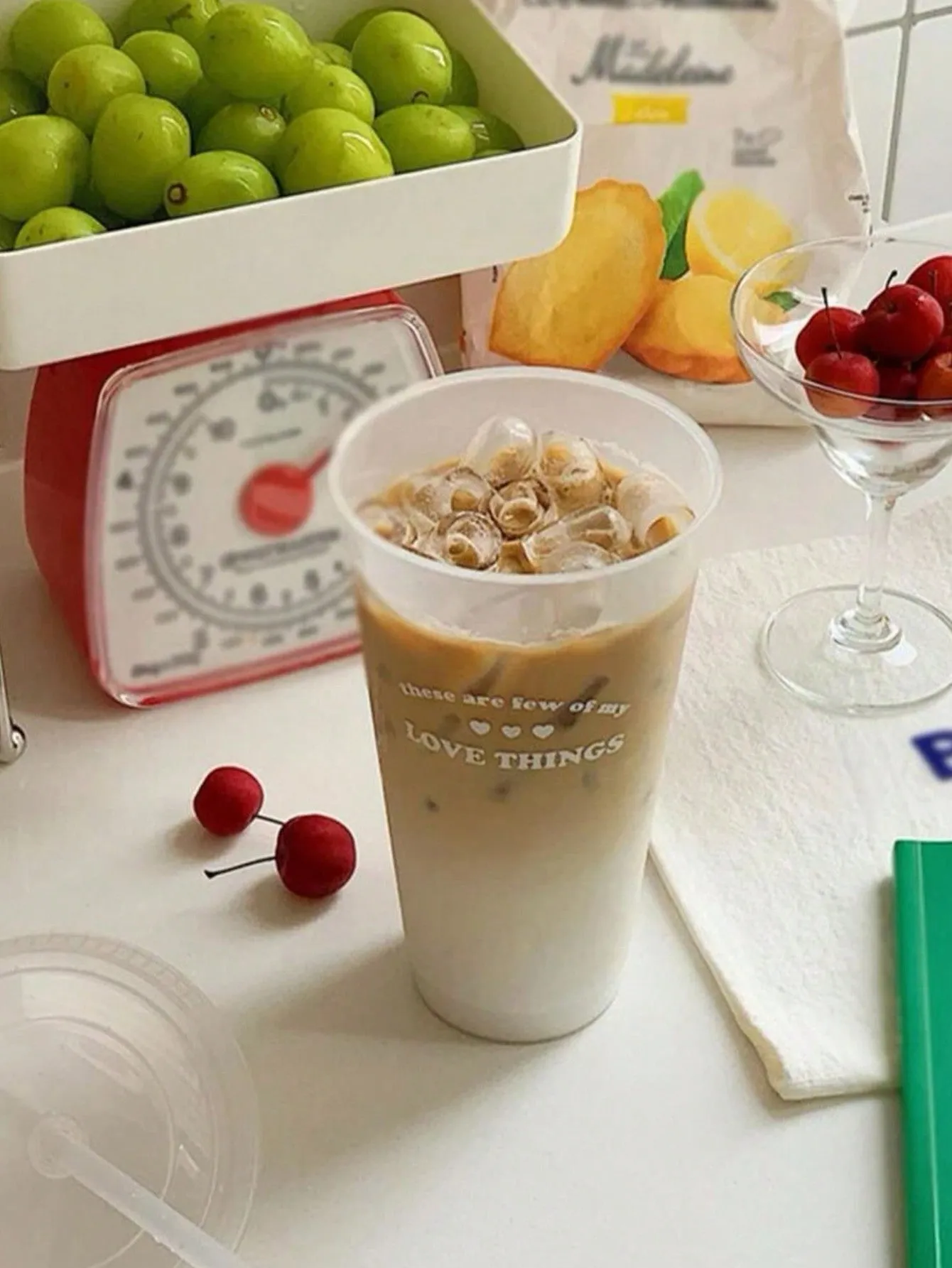1pc English Letters Bear Plastic Straw Cup Girl Heart Water Cup Portable Coffee Cup Juice Cup