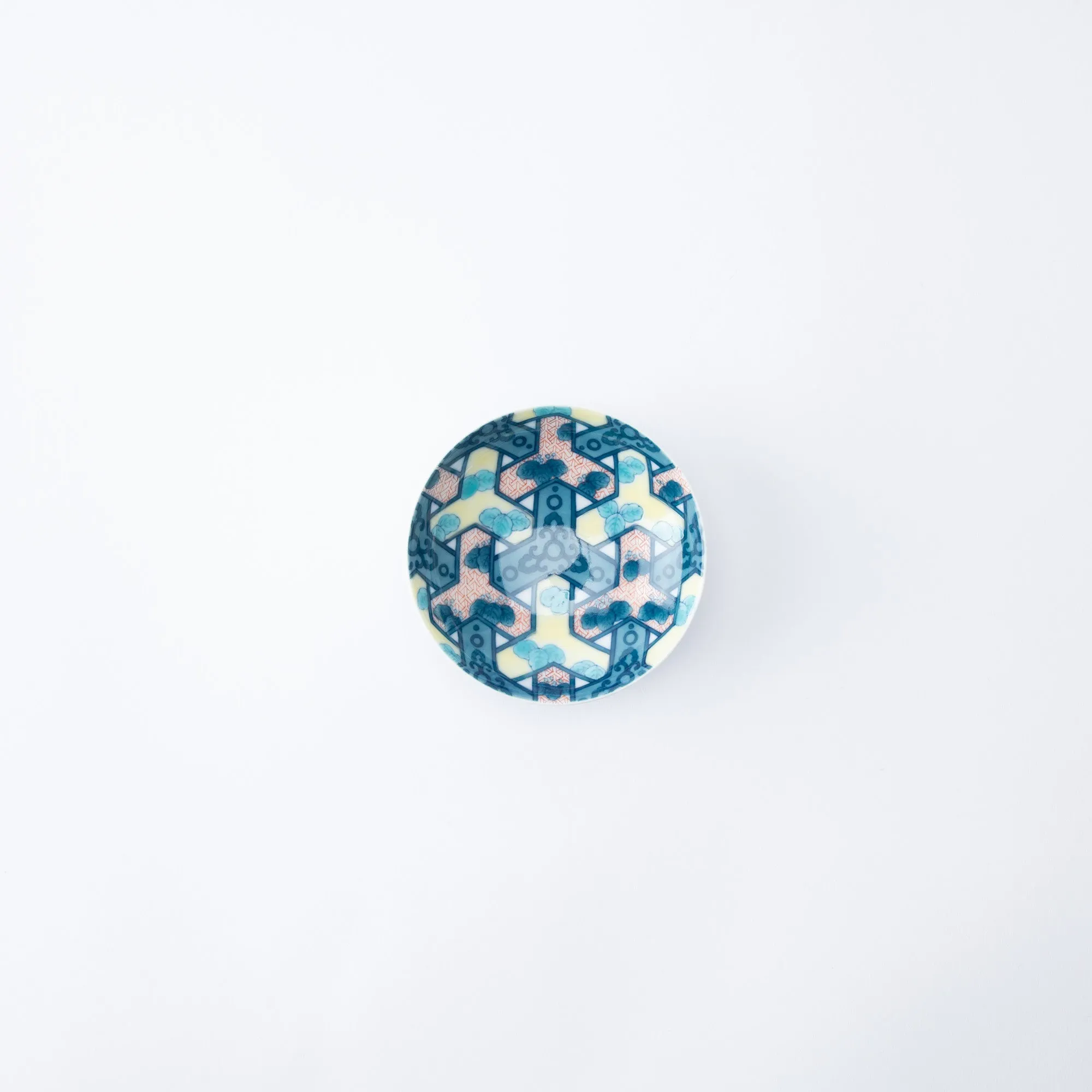 Nabeshima Tortoiseshell Pattern Sakazuki Flat Sake Cup