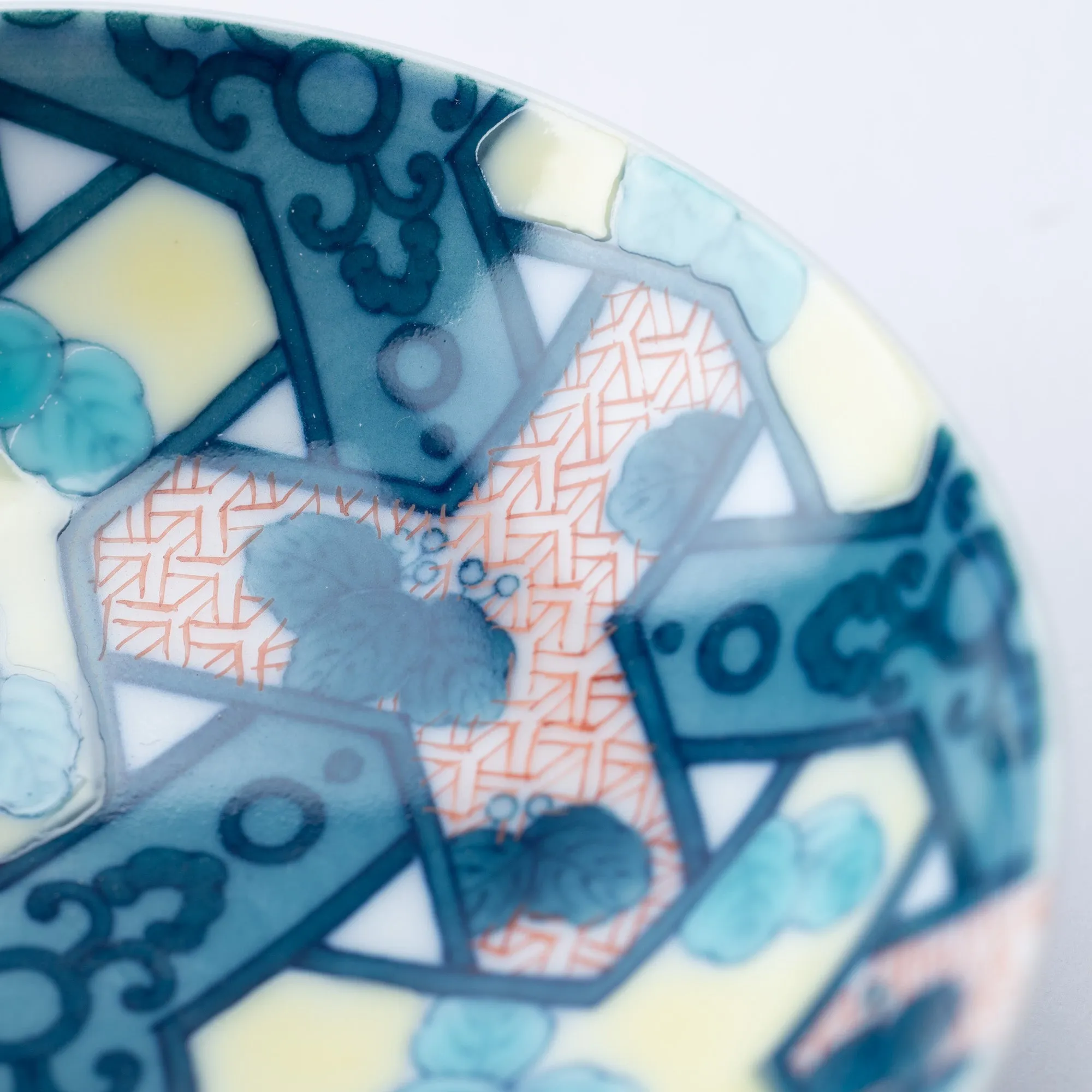 Nabeshima Tortoiseshell Pattern Sakazuki Flat Sake Cup